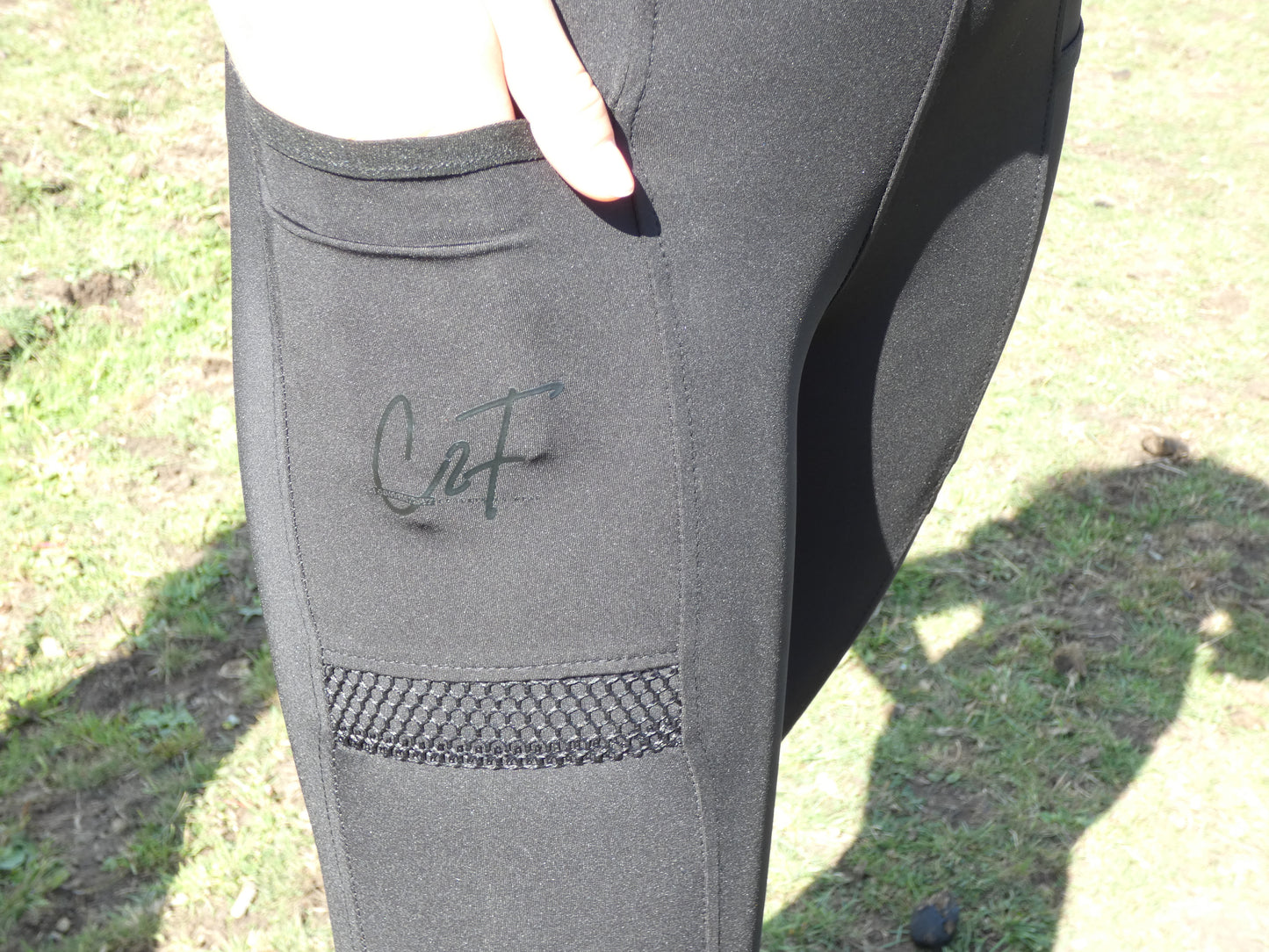 Noor Zwarte Rijlegging Dames – Comfort, Grip & Stijl voor Iedere Ruiter